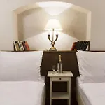 U Suteru Hotel
