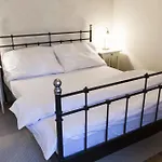 U Suteru Hotel 3*