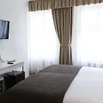 U Suteru Hotel