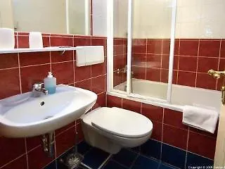 U Suteru Hotel Praag